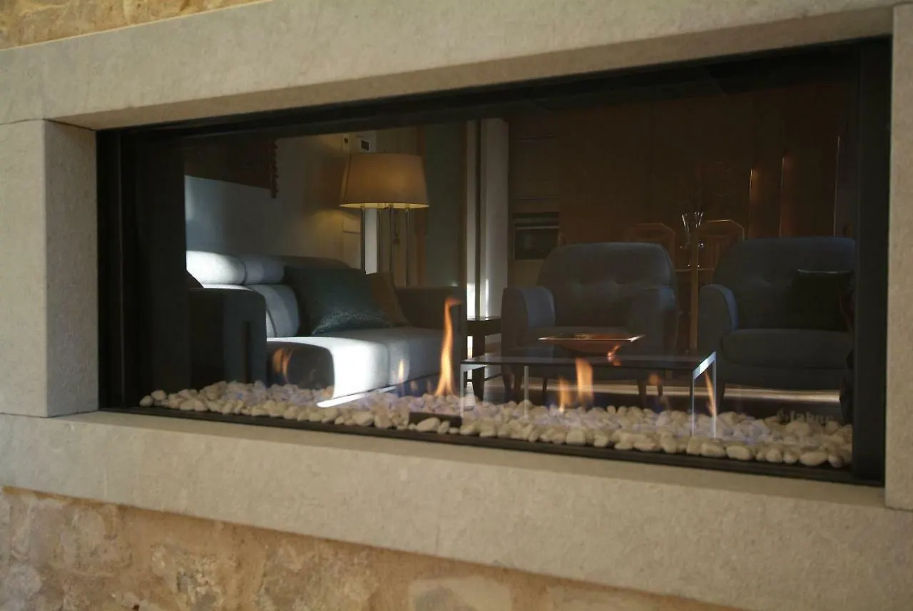 Beautifully Furnished Luxury Apartment In Barri Vell, Girona Spain