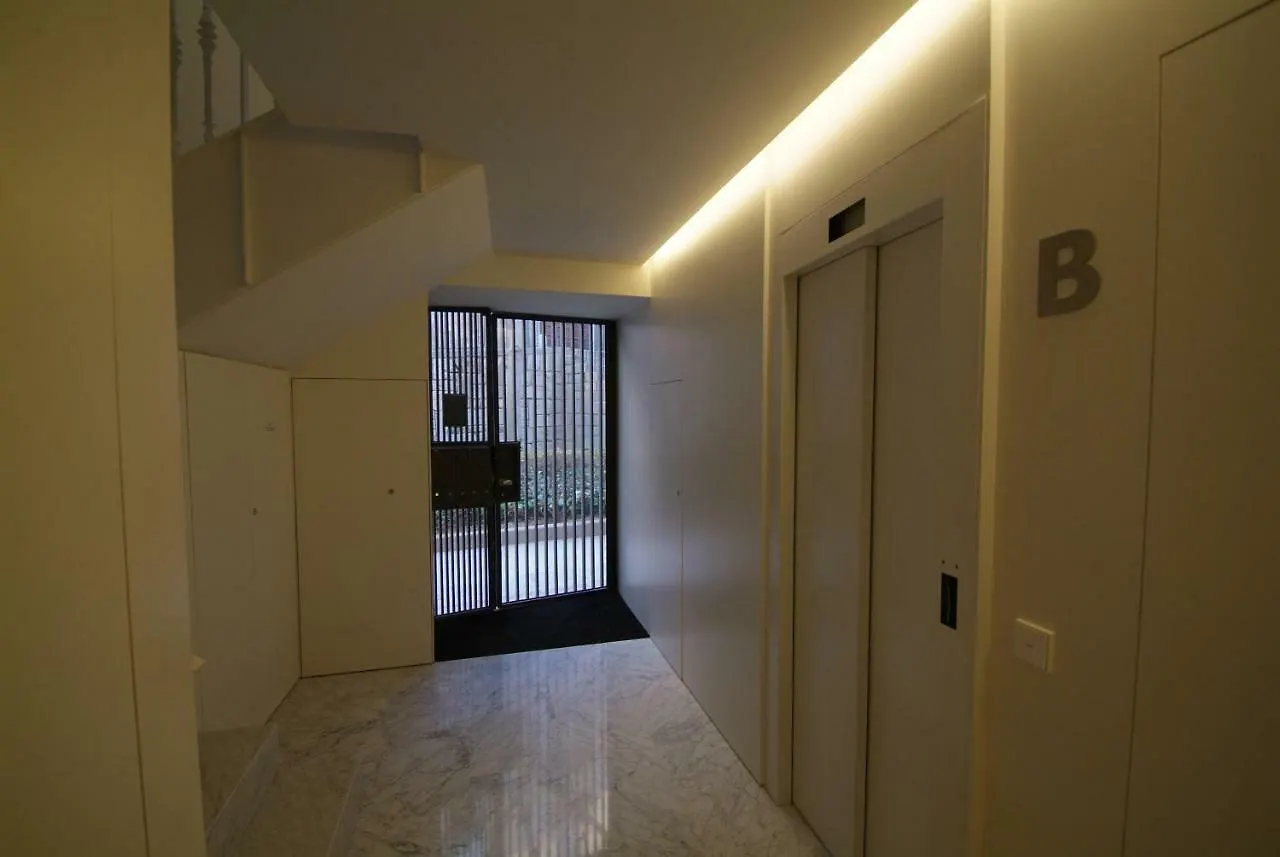 Beautifully Furnished Luxury Apartment In Barri Vell, Girona Spain