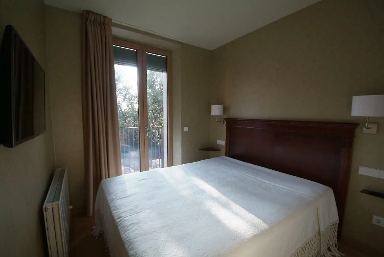 Beautifully Furnished Luxury Apartment In Barri Vell, Girona